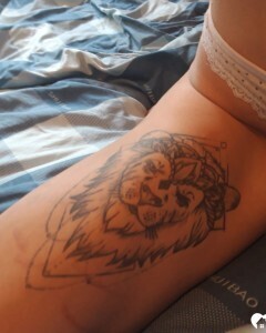 Skinny tattooed beauty wants some camera attention