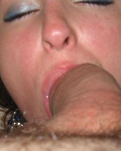 Sexy amateur girlfriend loves the cock