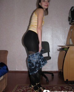 Lusty chick at the office goes full naked