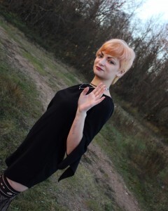 My girlfriend in stockings teases during a picnic