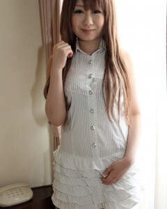 Hot Asian beauty reveals her stunning body