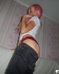 Mesmerizing pink-haired friend shows me her goods