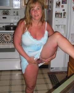 Hot juicy amateur milf