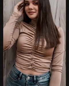 girls who smell like hair