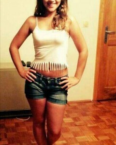 girls who smell like hair