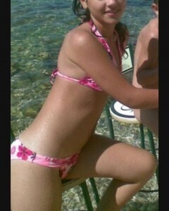 girls who smell like hair