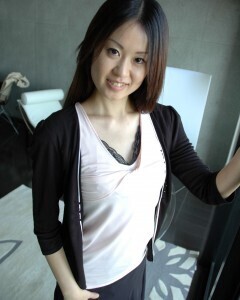 Asian from the park does some naked posing