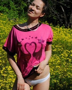 My girlfriend loves to be naked while outdoors