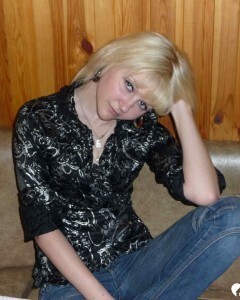 Kinky blonde really wants to get fucked