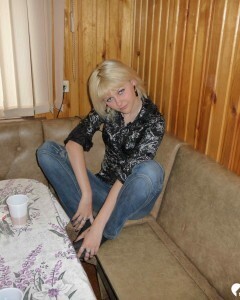 Kinky blonde really wants to get fucked