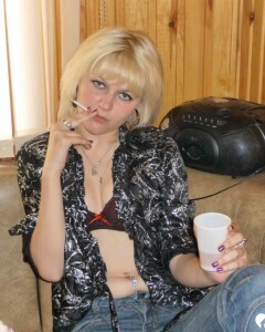 Kinky blonde really wants to get fucked