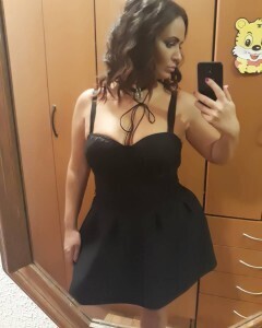 Andjelka - Amateur MILF - Hot Neighbors