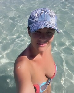 Andjelka - Amateur MILF - Hot Neighbors