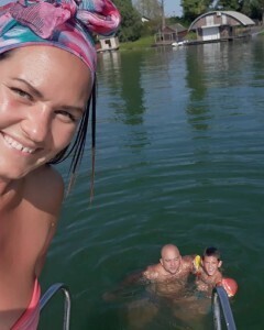 Andjelka - Amateur MILF - Hot Neighbors