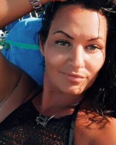 Andjelka - Amateur MILF - Hot Neighbors