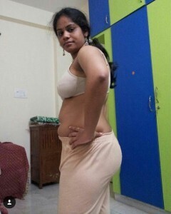 Hot Bhabi