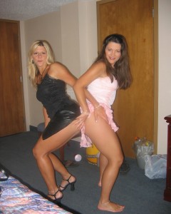 Drunk mom voyeuristic amateur photos