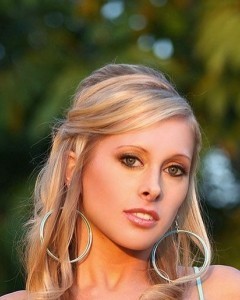 Laura Marie Nude & Sexy