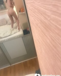 I love how I look in this mirror