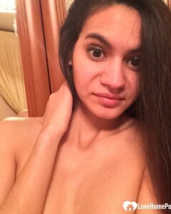 Serbian hottie shows a closeup of her cunt