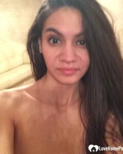 Serbian hottie shows a closeup of her cunt