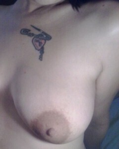 Moist vagina gets a nice close up