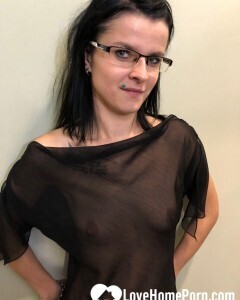 Some risky teasing in the hotel hallway