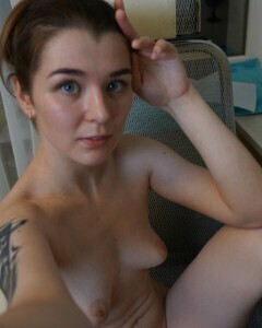 Lonely gamer girl wants some of your attention