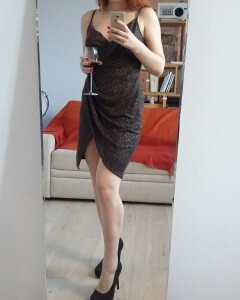 I just love taking nudes in the mirrors