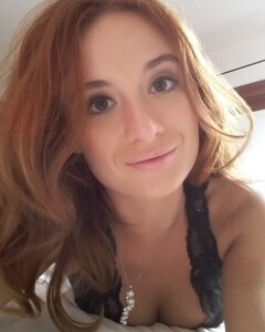 I just love taking nudes in the mirrors