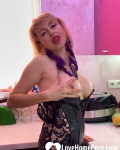 MILF next door seduces me with her tits