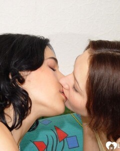 Two best friends have some lesbian fun