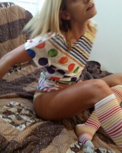 Babe with cute socks shows her dildo skills