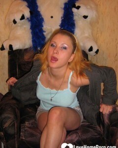 Hot girlfriend takes her clothes off on camera