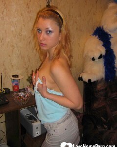 Hot girlfriend takes her clothes off on camera