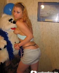 Hot girlfriend takes her clothes off on camera