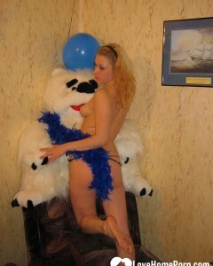 Hot girlfriend takes her clothes off on camera